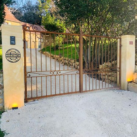 L'Ecrin Des Symes Villa Simeyrols Kültér fotó